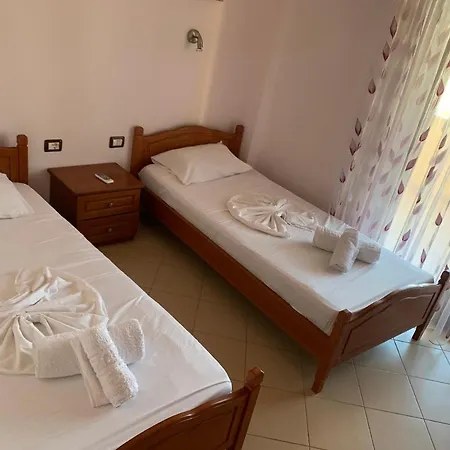 Apartaments Vila Landi * Ksamil